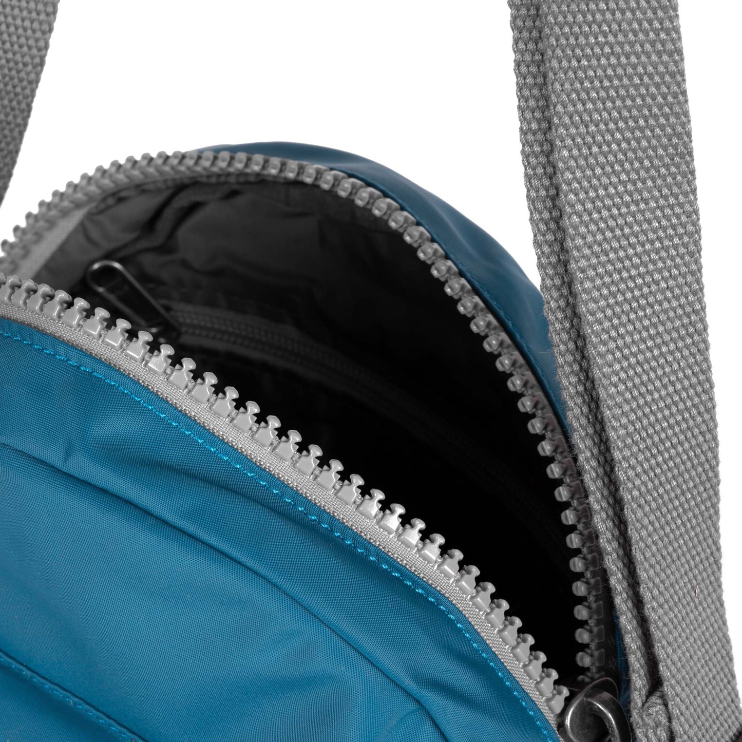 Roka Paddington B Marine Nylon