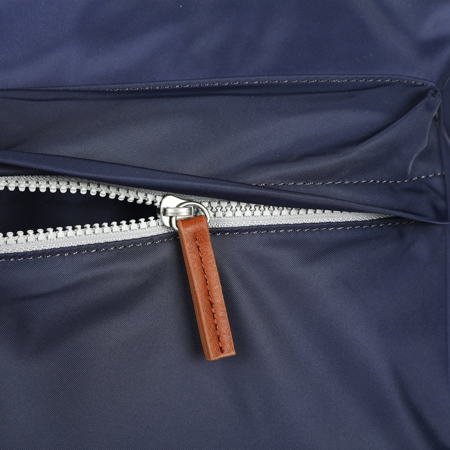 Roka Kennington B Medium Sustainable Nylon Midnight