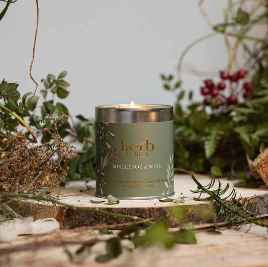 Mistletoe & Wine tin candle